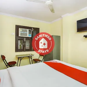 Hotel Oyo 69188 South Campus, New Delhi