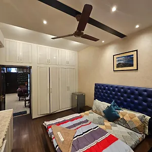 Bed & Breakfast Deer Park Luxury, New Delhi